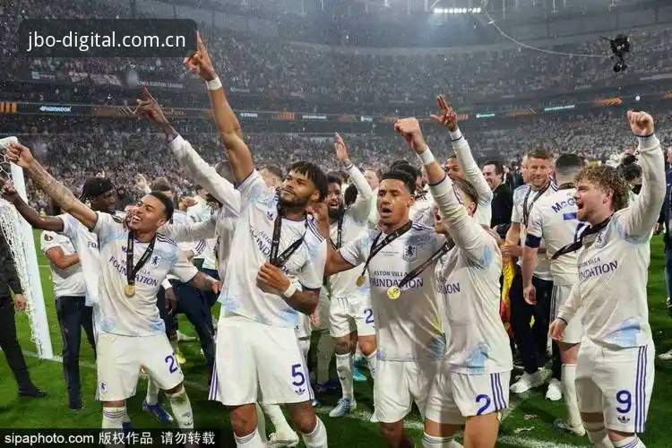 欧联杯决赛详解：埃梅里率维拉3-0夺冠，铸就五冠王传奇